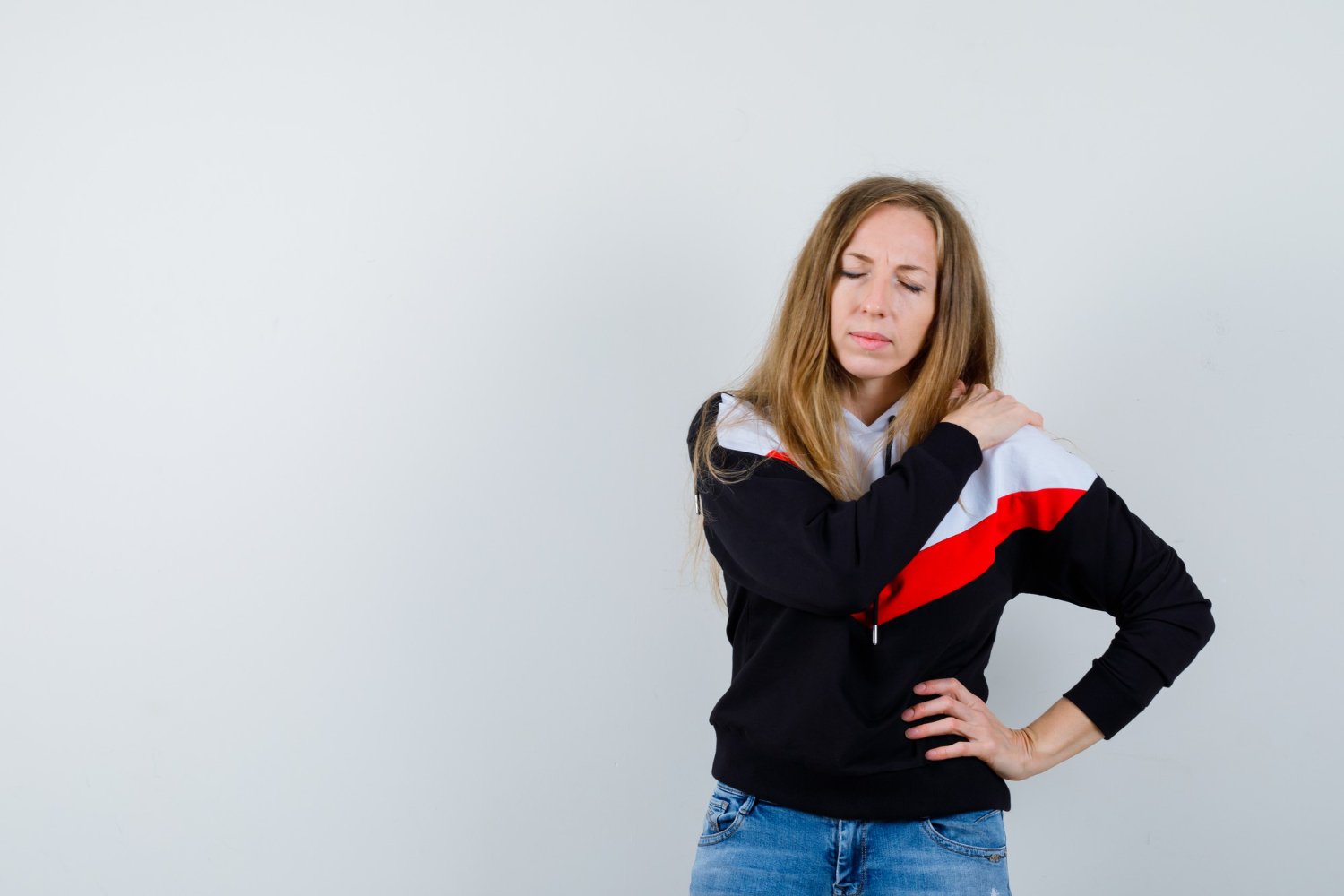 Rotatorių manžetės pažeidimo sukeliamas peties sąnario skausmas